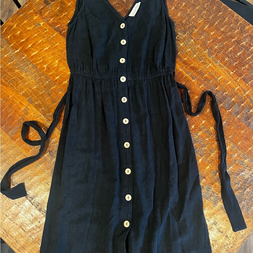 Universal Thread Black Sleeveless Dress